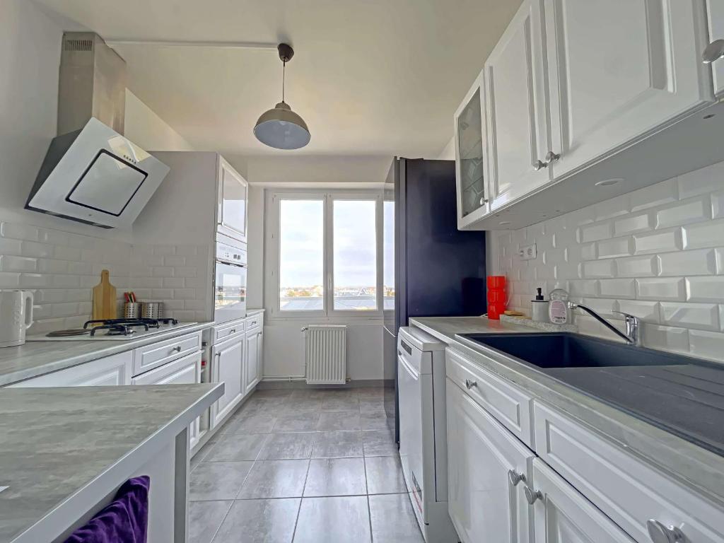 Superbe T3 proche plage avec loggia, Wifi, bien décoré - FR-1-646-45