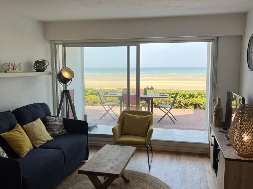 Appartement 2P, Rez-de-jardin, Accès Plage, Animaux OK, Parking, Internet Inclus - FR-1-487-355