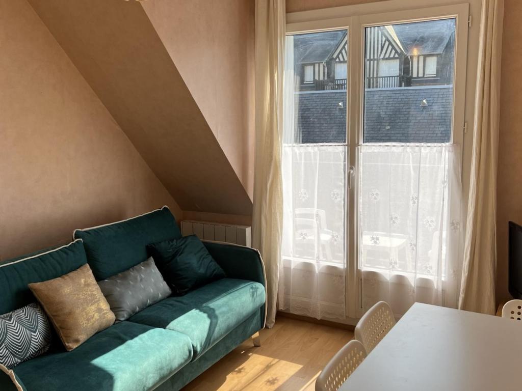 Appartement T3 cosy, proche plage et thalasso, avec balcon et équipements modernes, WiFi inclus - FR-1-487-356