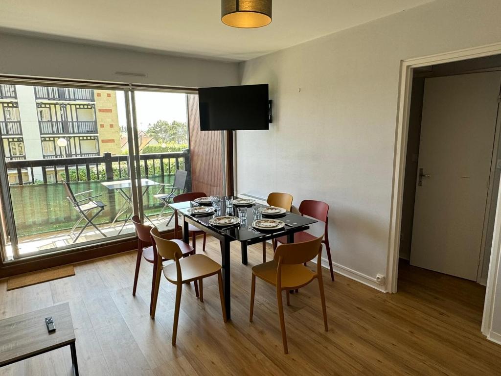 Cabourg: Bel appartement 3 pièces vue mer, 2 balcons, animaux admis - FR-1-487-370