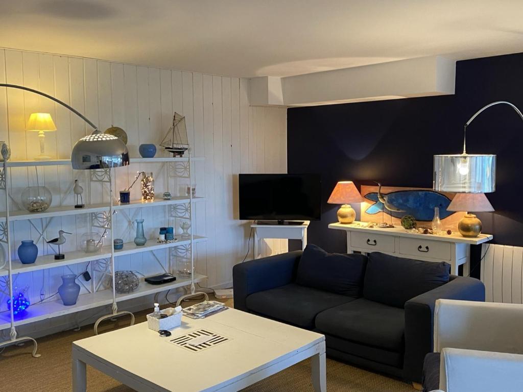 Grand Duplex en Front de Mer avec 3 Chambres, Animaux Acceptés, Equipements Complets, Cabourg - FR-1-487-321