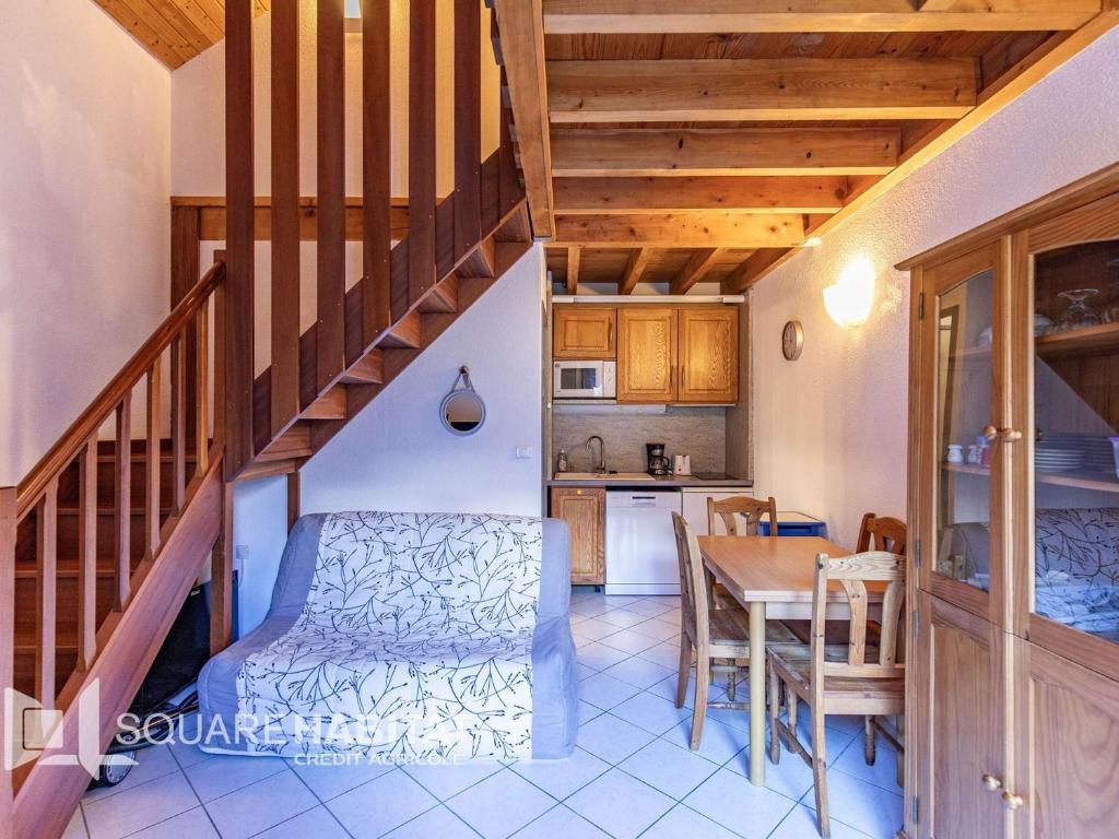 Appartement confortable avec terrasse et équipements modernes - FR-1-401-286