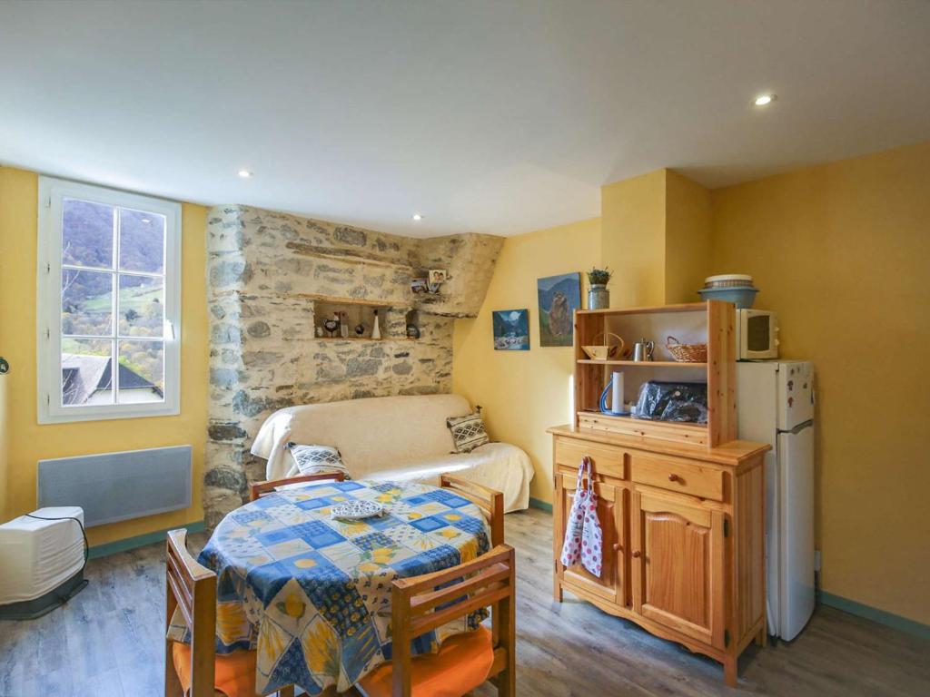 Séjour calme à Cauterets : Appartement T3, 4-6 pers, proche navette, commerces et télécabine - FR-1-401-248