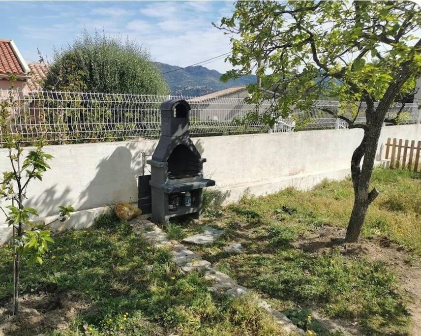 Appartement entre mer et montagne avec beau jardin