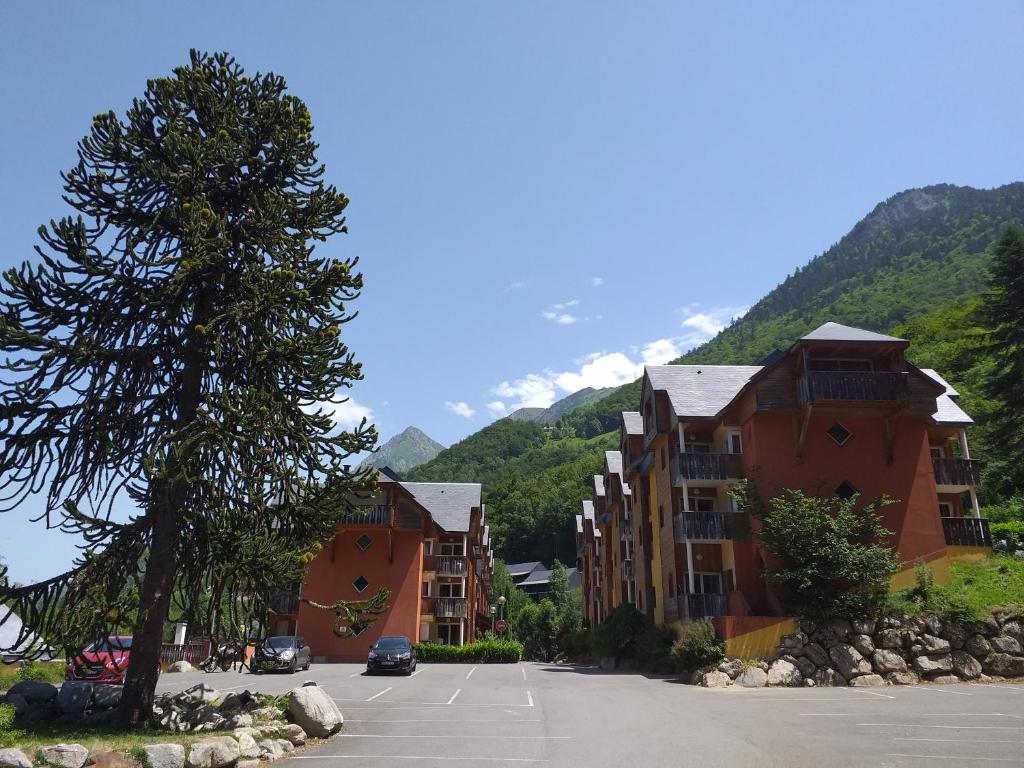 Appartement F2 au domaine des 100 lacs - piscine - sauna - hammam