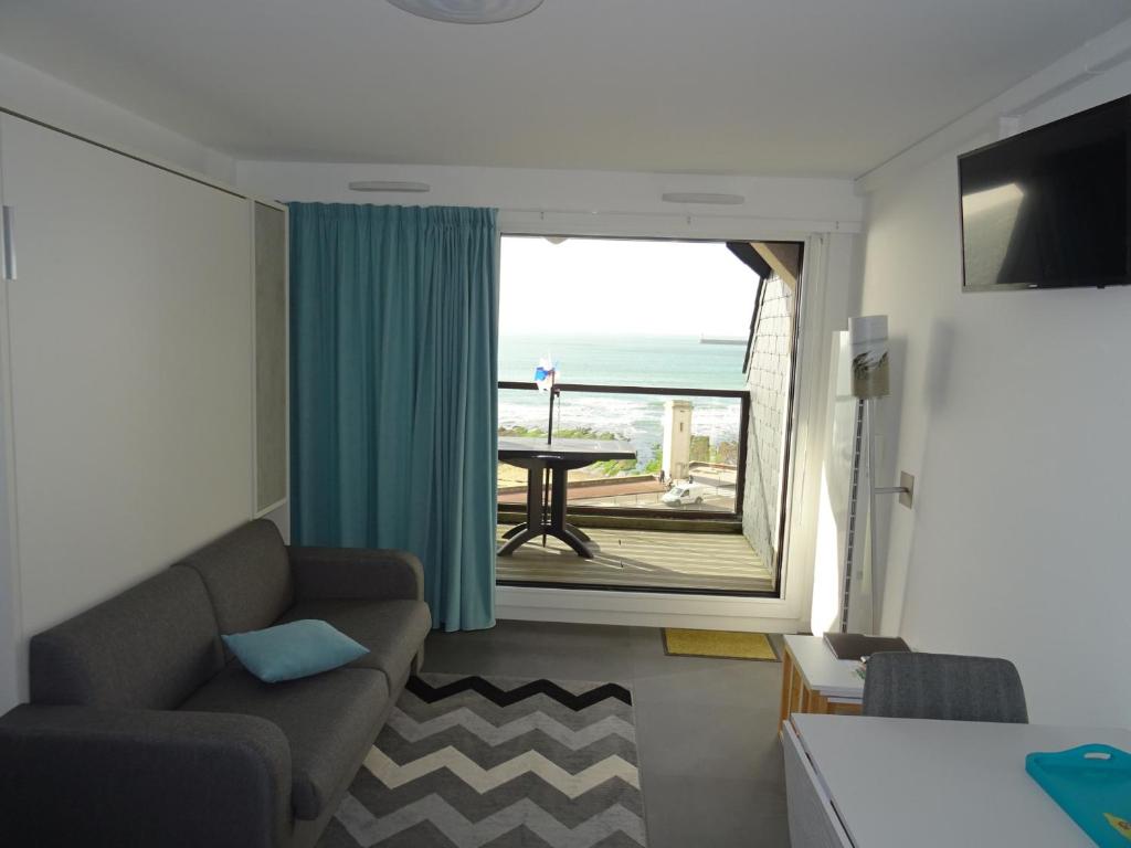 Studio aux Sables-d'Olonne: Plage et commerces à proximité - FR-1-92-902