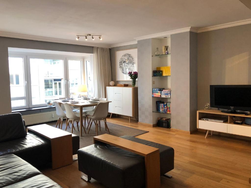 Modern apartment at 2 steps from beach