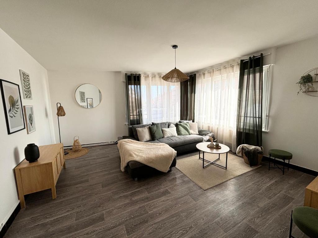 Appartement spacieux et lumineux, 3 chambres à Coudekerque-branche