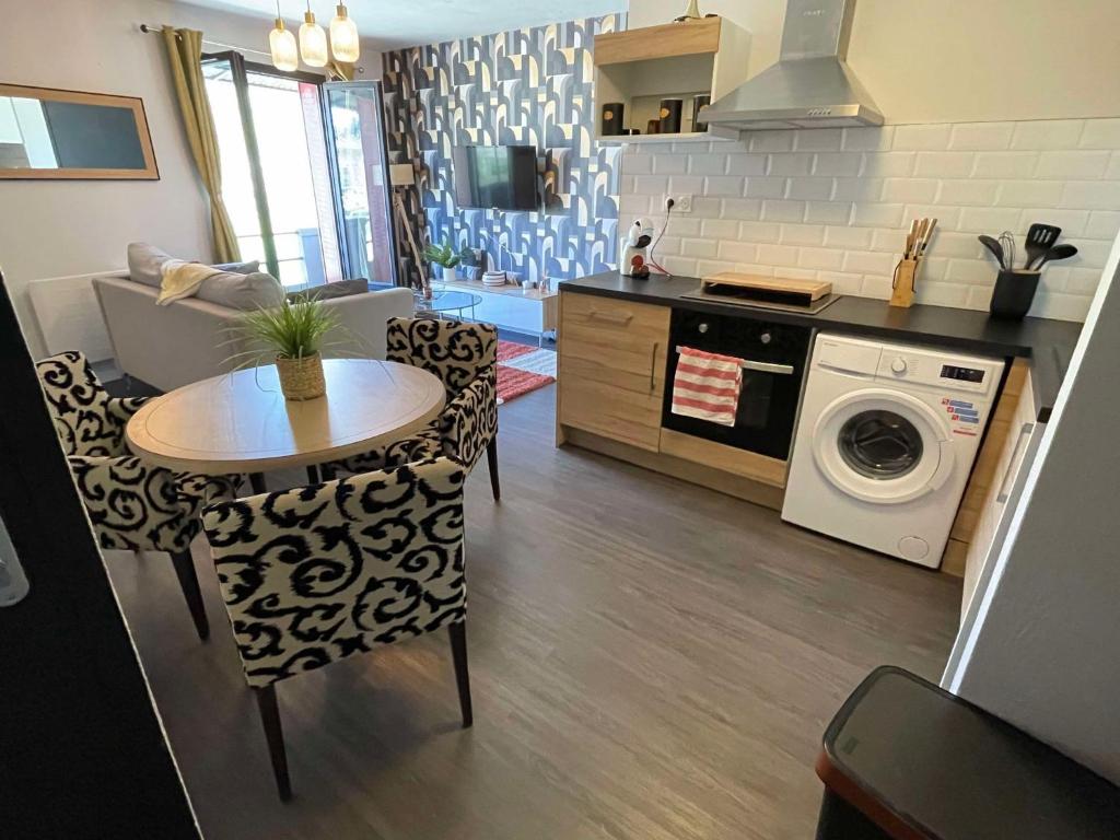 Appartement t2 foirail étage