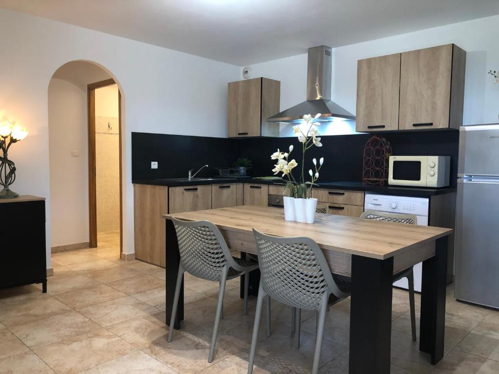 Appartement T2 rez de villa