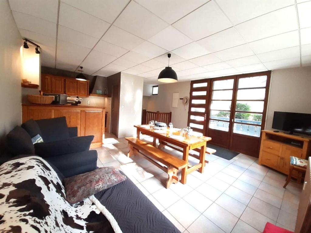 Appartement Souplex T4 à Vignec - 7 pers, 80m², Terrasse, Équipé, Proche Activités - FR-1-457-329