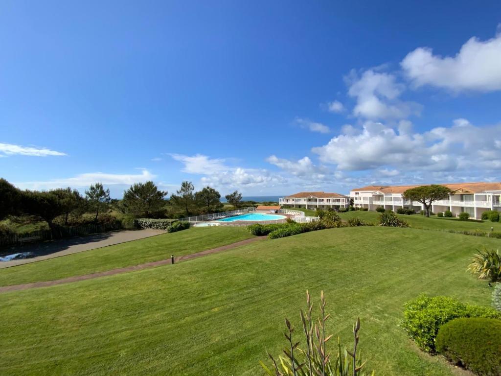 Appartement vue mer en residence piscines