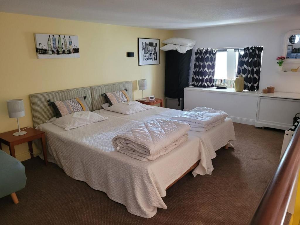 Appartement vue latérale mer