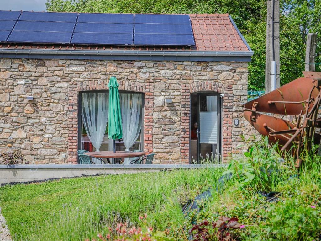 Sunny Garden Retreat in Oster