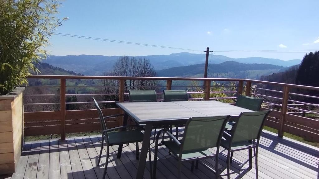 Aux balcons de la vallée