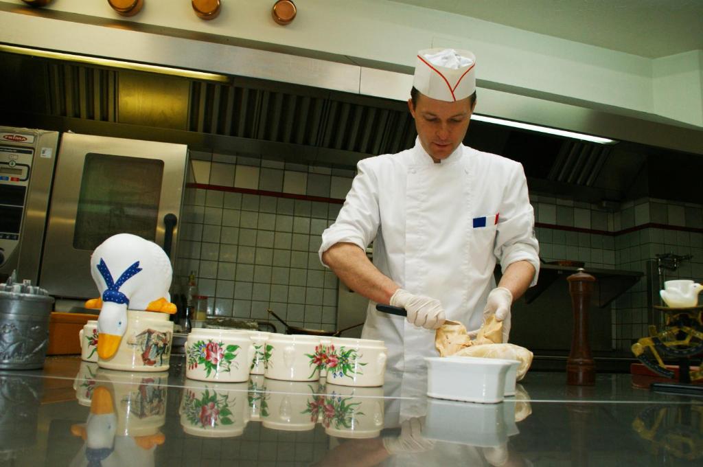 Logis Hôtel - Restaurant Aux Bruyères