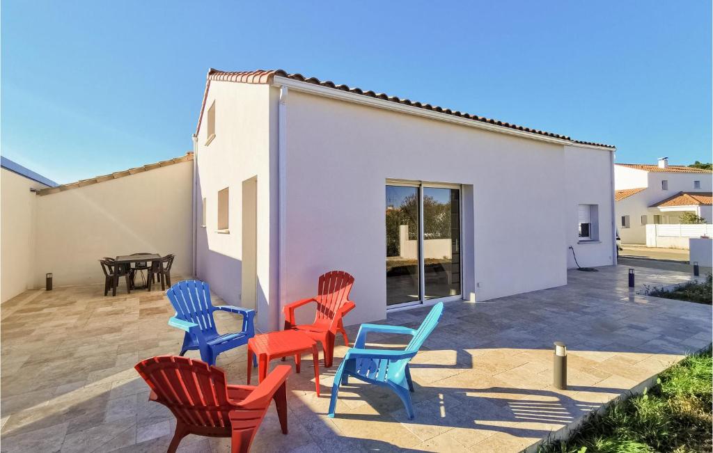 Amazing Home In La Tranche Sur Mer