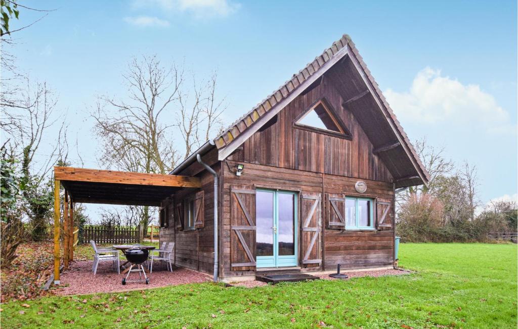 Cozy Home In Saint-Georges-En-Auge