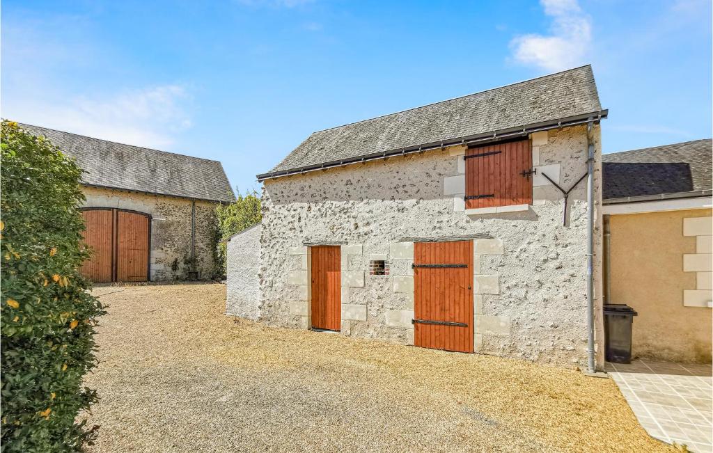 Beautiful Home In Château-La-Vallière