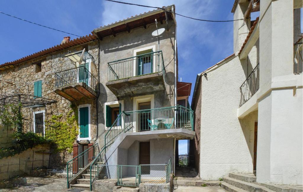 2 Bedroom Gorgeous Home In Marignana