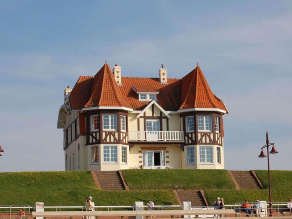 Villa in Normandy with Stunning Sea View