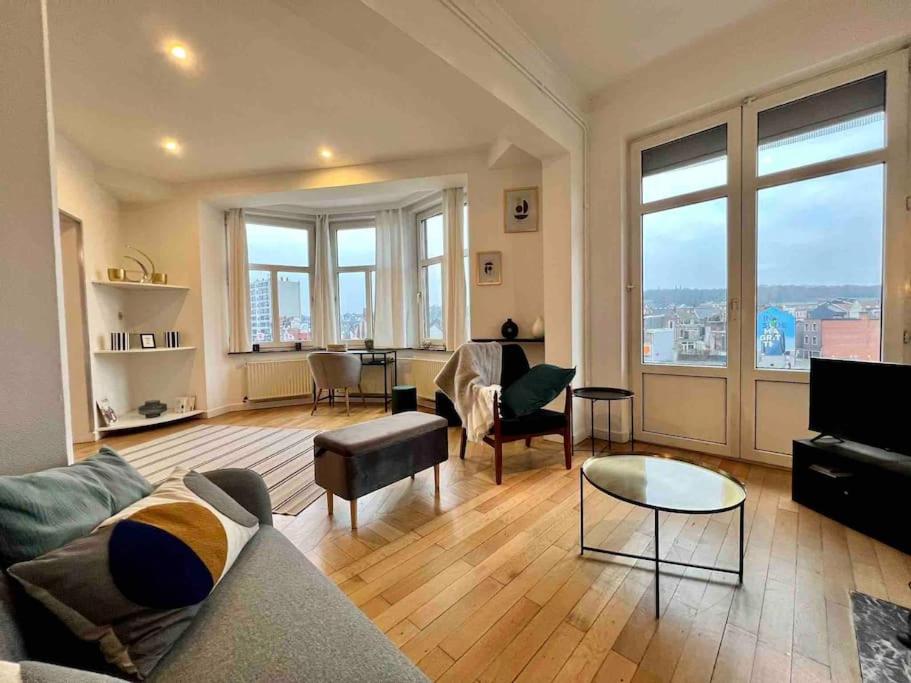 Bellevue - Grand appartement pour 5 sur les quais de la Meuse