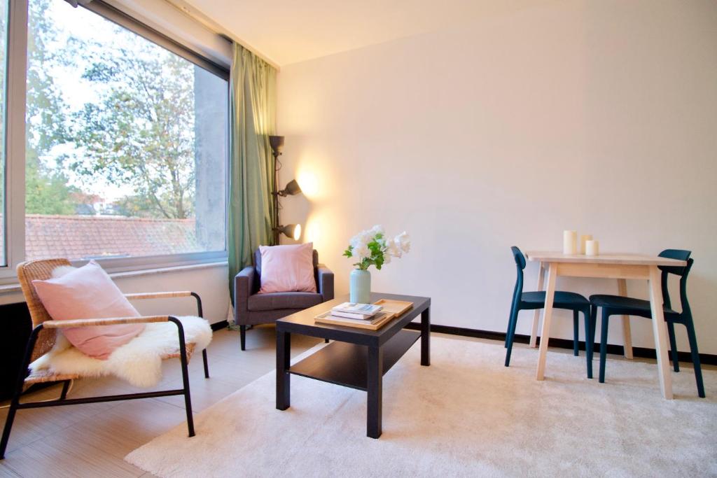 Amazing & cosy studio perfect location 'Stephanie-Louise area'
