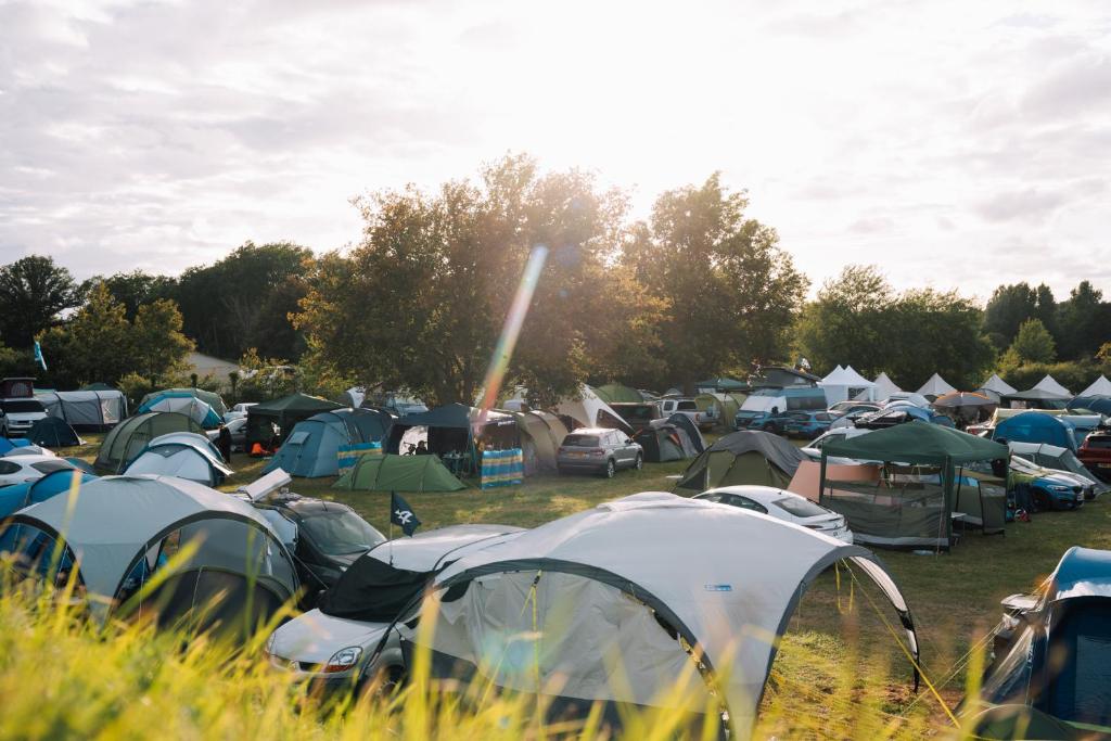 Bronze - Camping