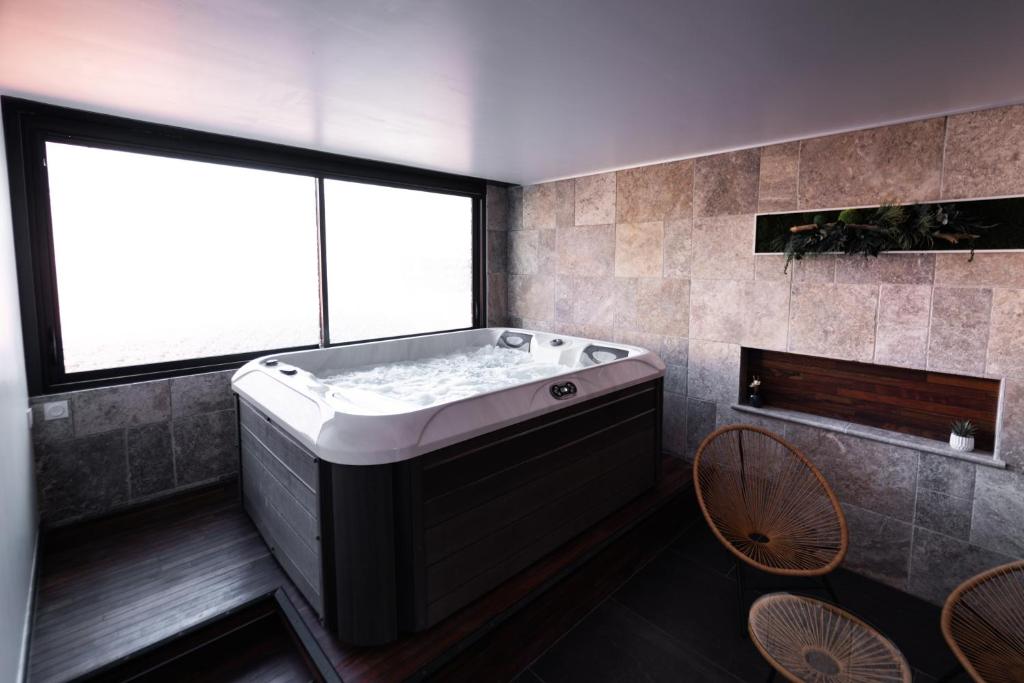 Loft 150 m2 Jacuzzi, Sauna et Massage