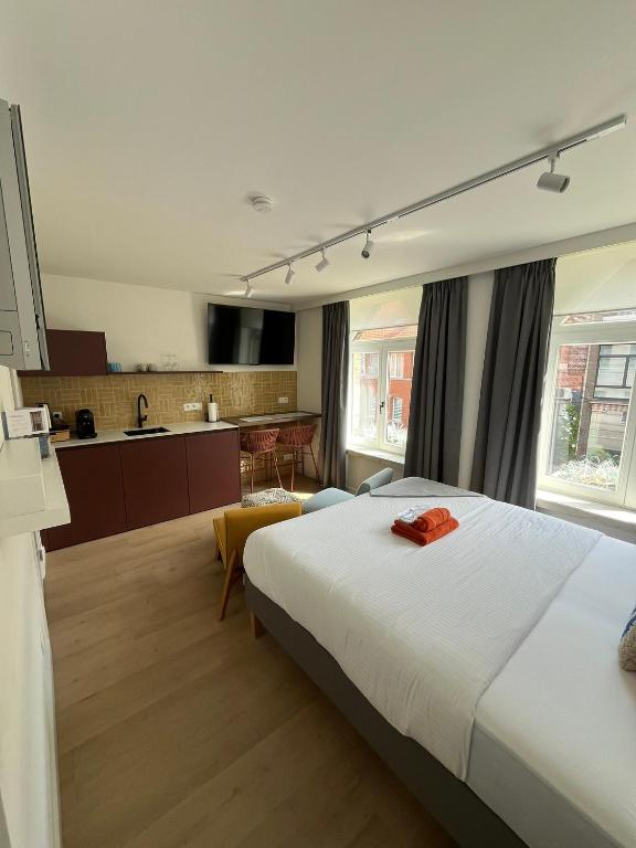 Business Accommodation 'Eclectic Living' Nomad
