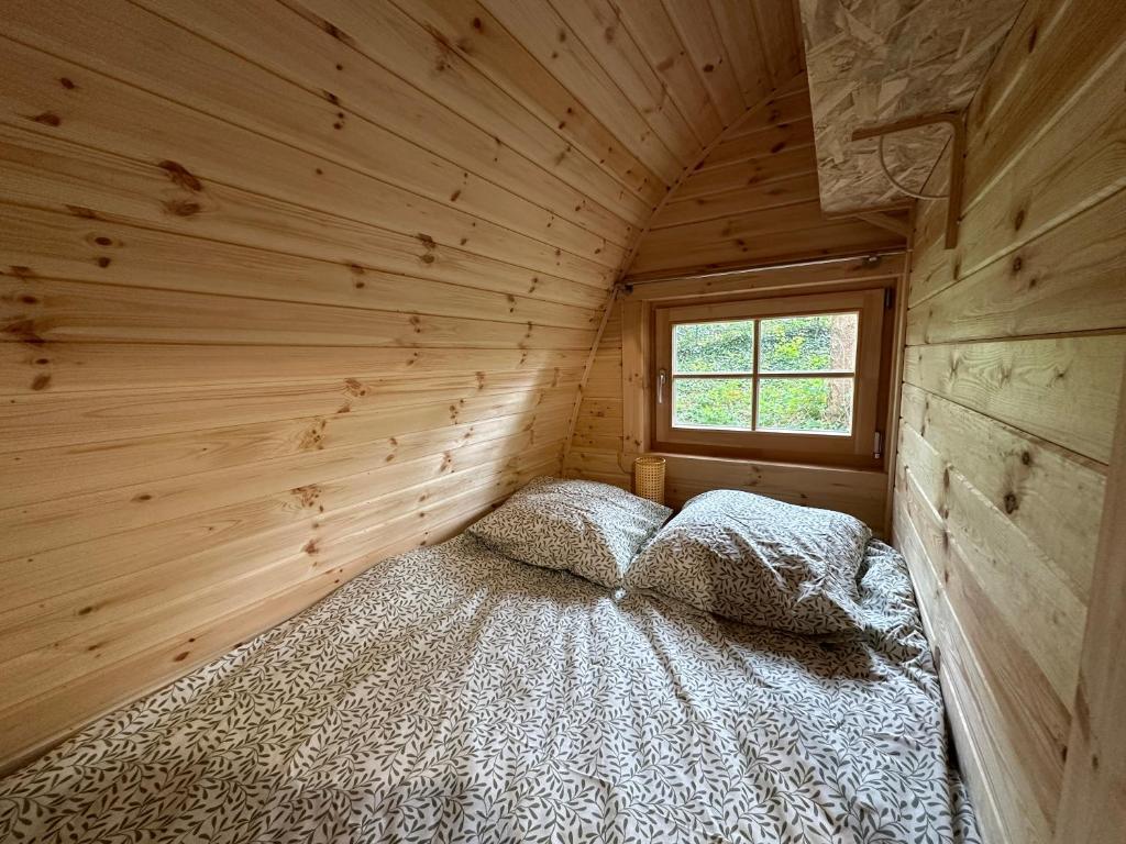 LOGEMENT INSOLITE Cabane Pod