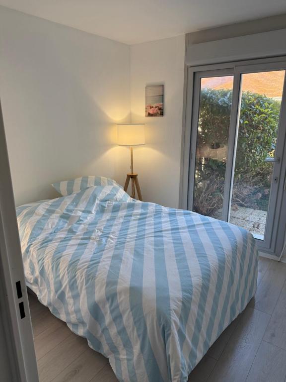Cabourg, T2 jardin proche plage