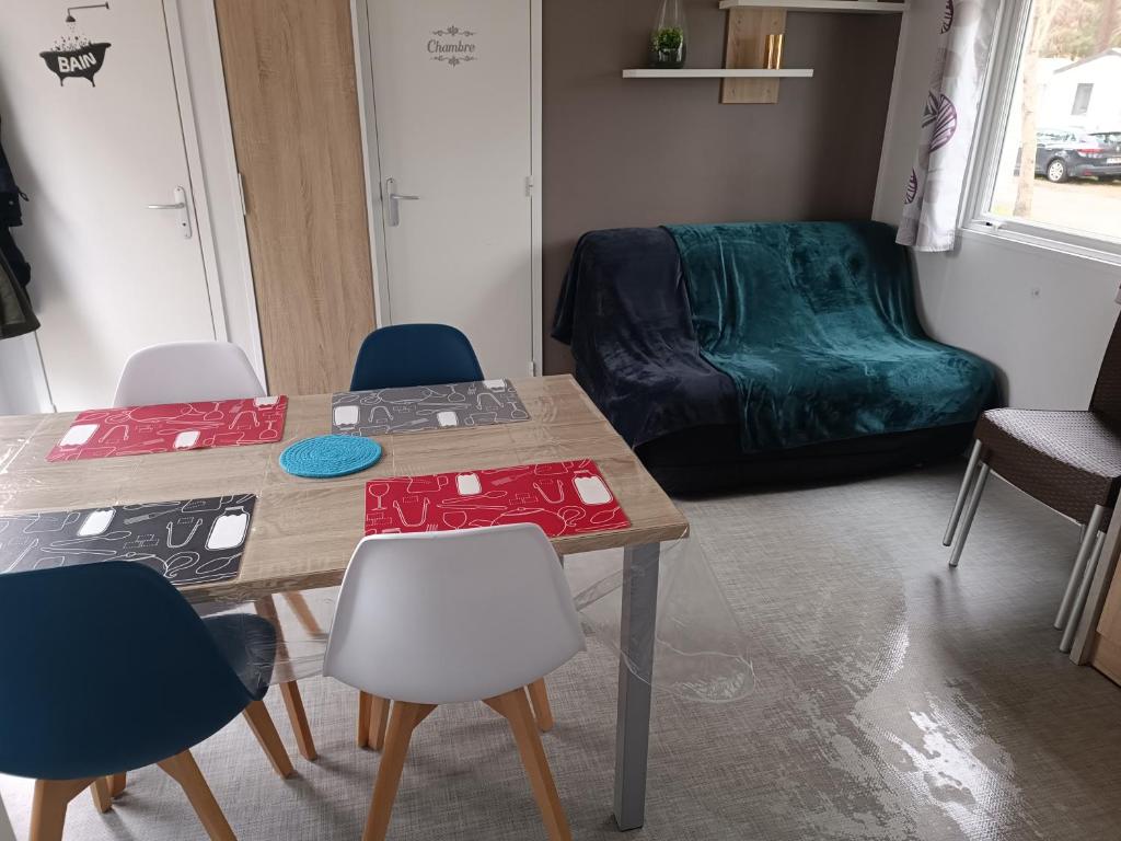 Mobil home 6 à 8 personnes camping le bois dormant