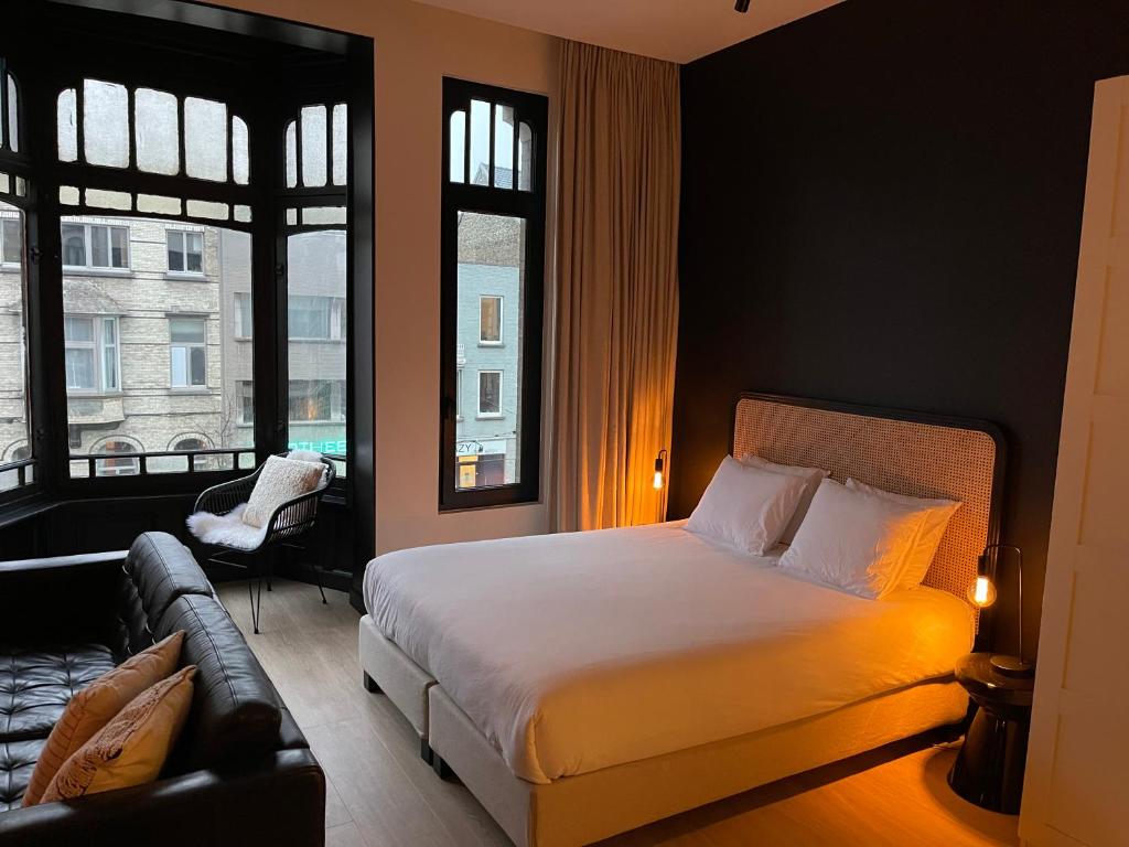 Casa Clementina - 3 Bedroom Apartment in a Art-Nouveau House