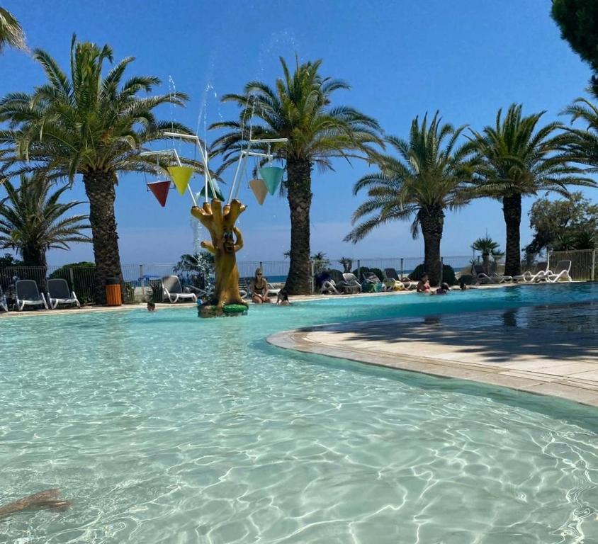 CASA MARE