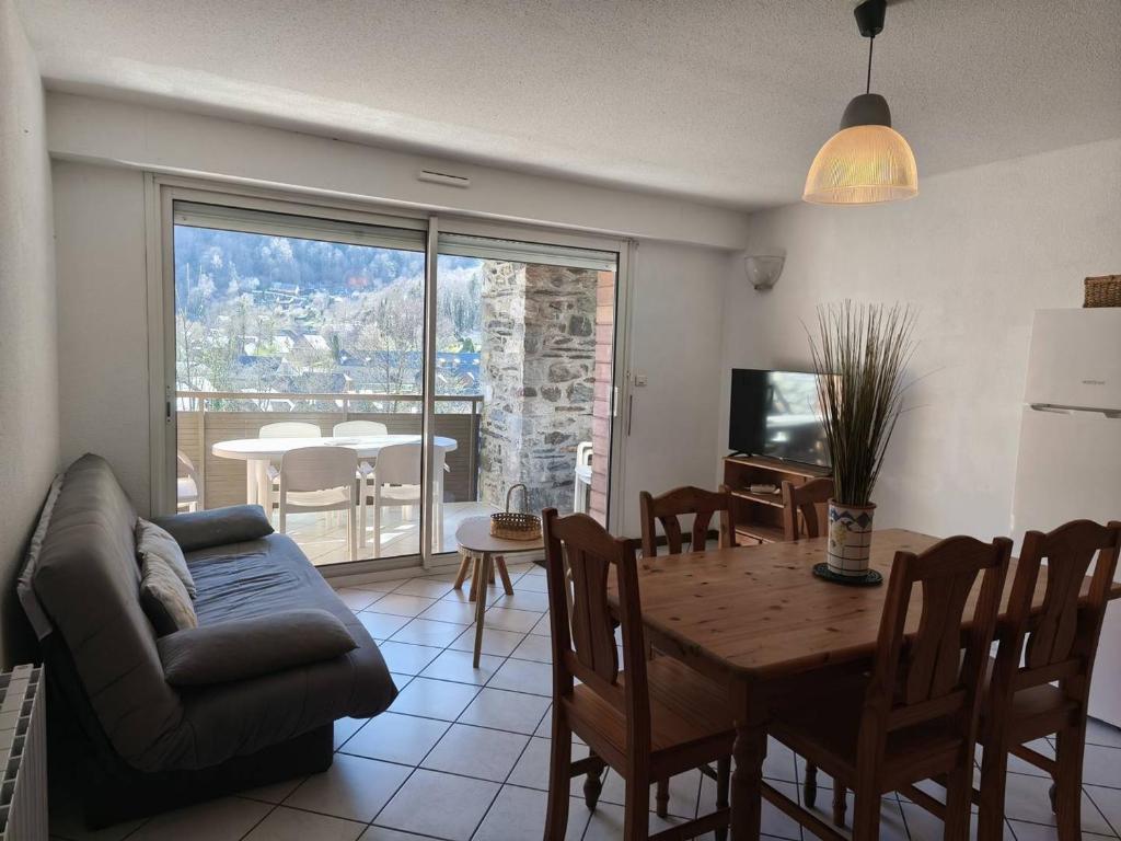 Chalet de Montagne avec Parking à Cauterets - FR-1-812-123