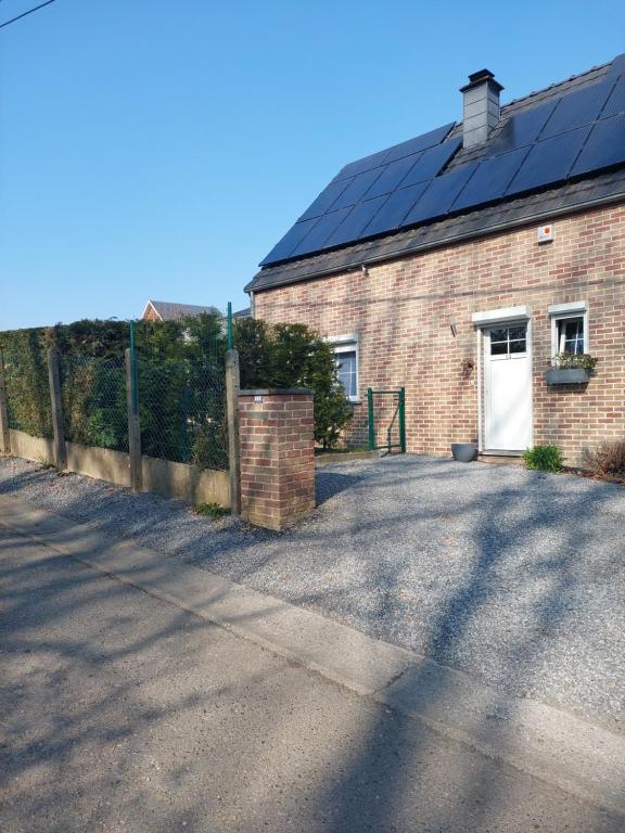 Une chambre privée au sein d'une villa à la campagne