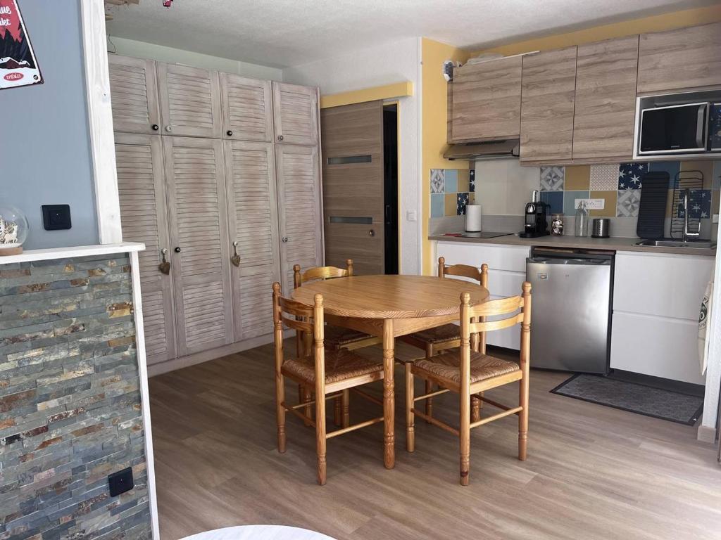 Charmant chalet 4 pers. à Cauterets avec parking - FR-1-812-113