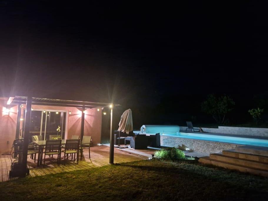 Charmante Villa avec Piscine