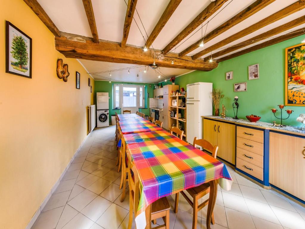 Forestside Escape for 15 Guests, cleaning included