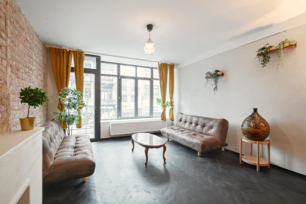 Two-Bedroom Apartments in the Heart of Antwerp