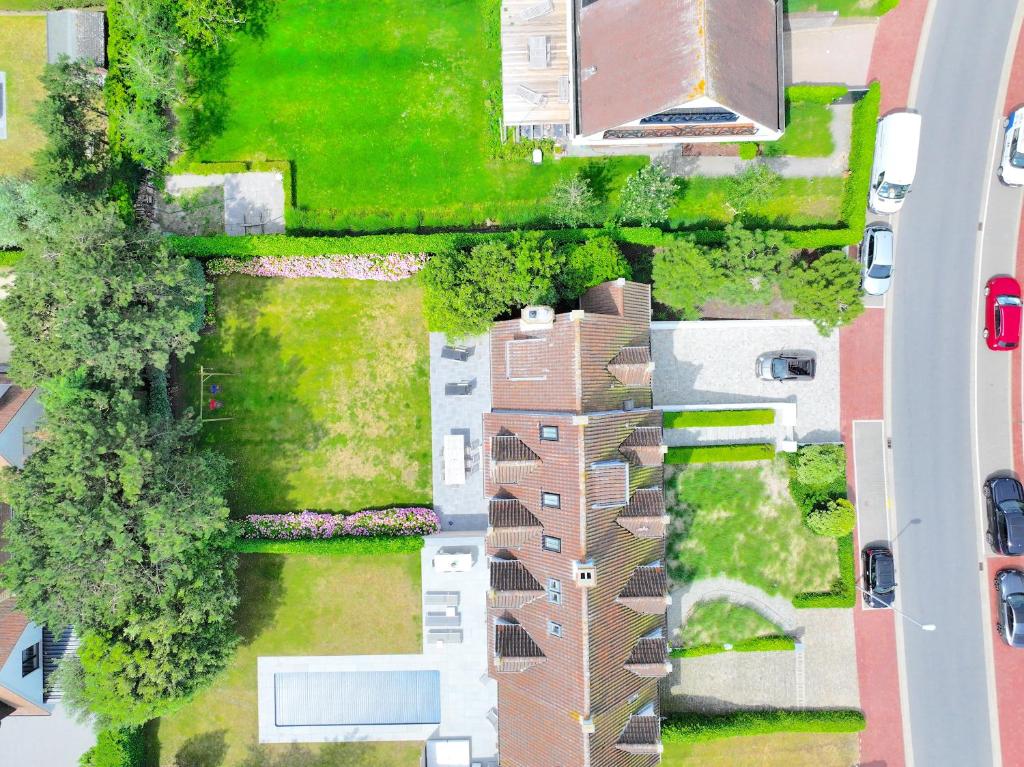 JAMES 68 - Charming villa near the dunes of Knokke le Zoute