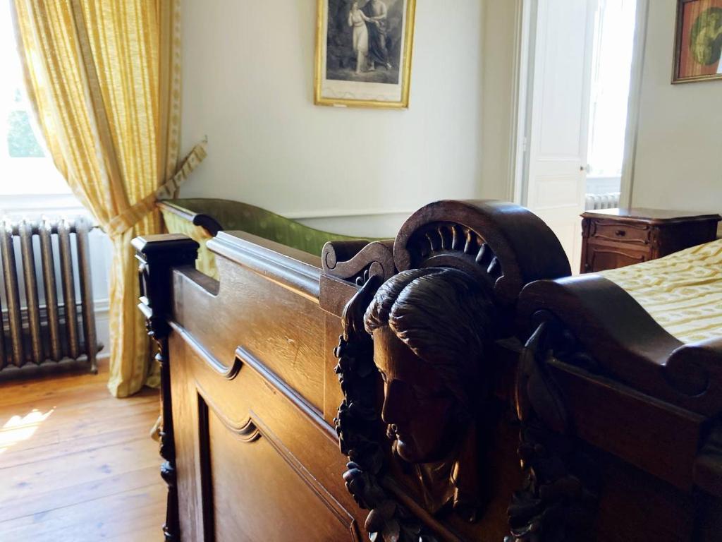 chateau isigny, idéal pour les familles avec enfants et les animaux de compagnie, situé à proximité du Mont Saint-Michel