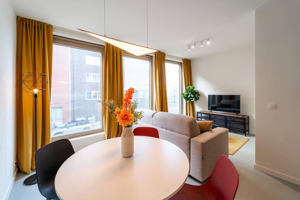 Chic 2-Bedroom Haven in Antwerp