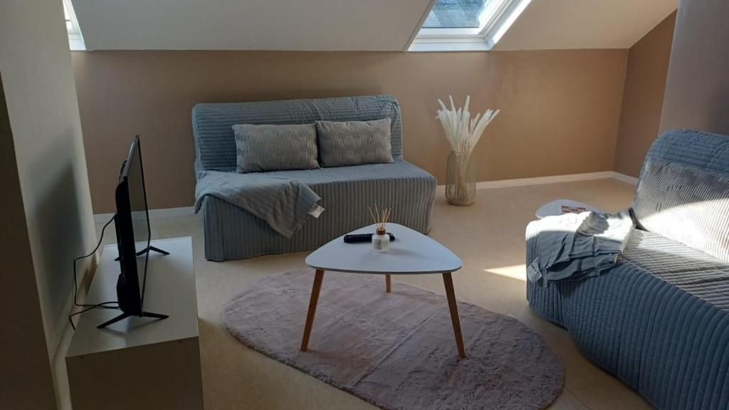 Cosy app near sea