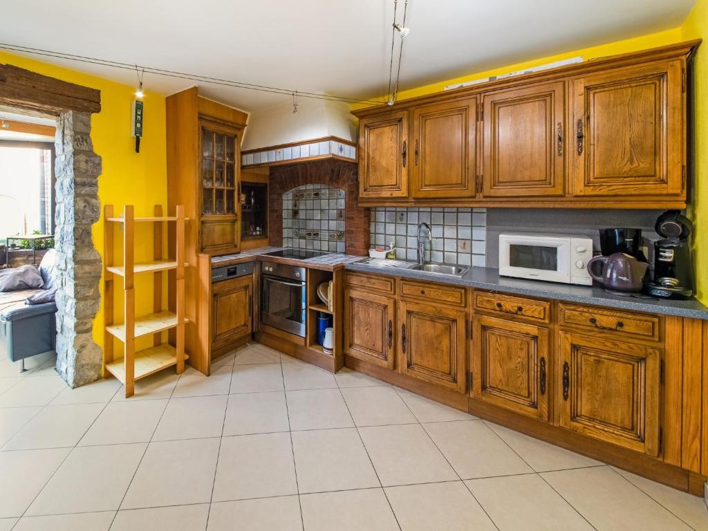 Cottage in Han-sur-Lesse near Caves, cleaning included