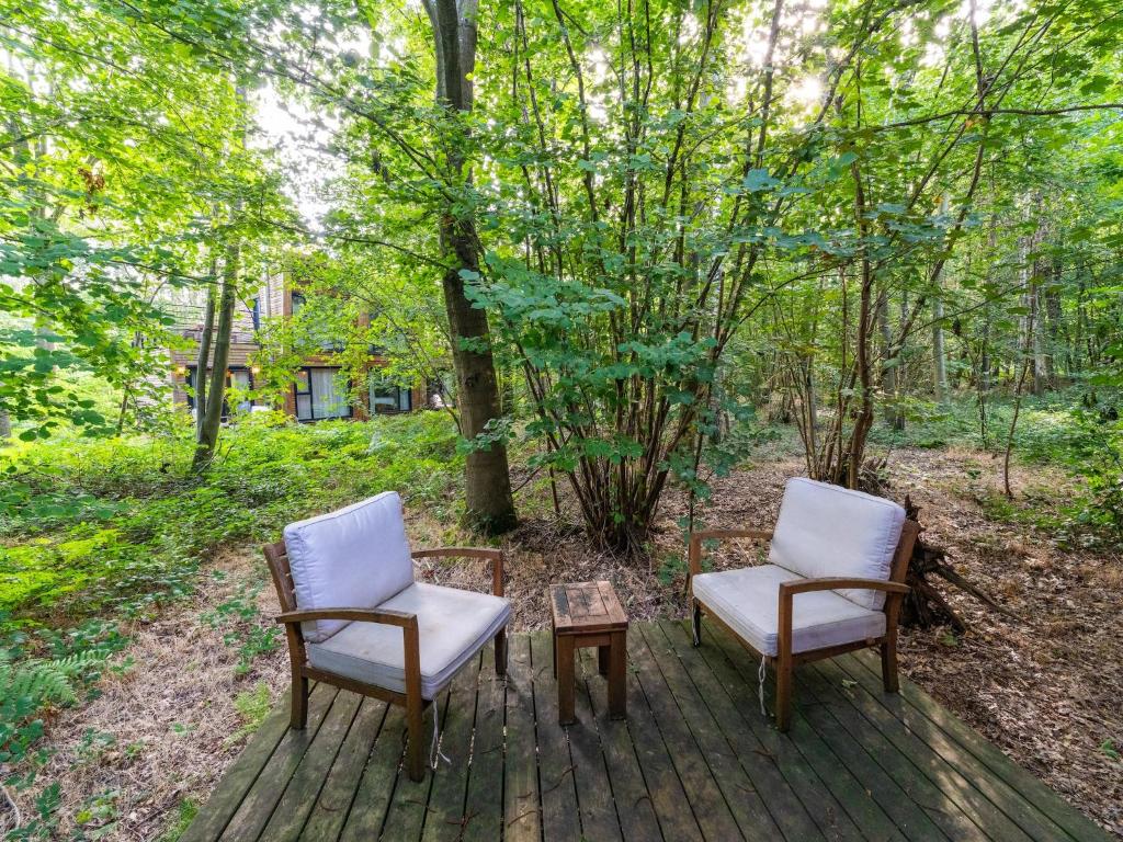 Cottage in Tournai with Forest View