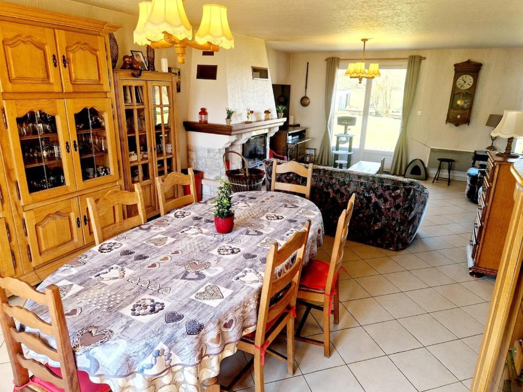 Cozy 2 bedroom house