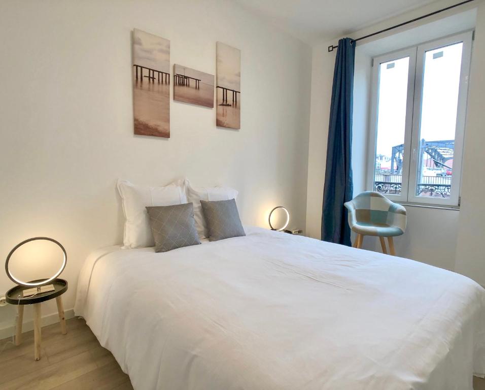 Deluxe Design - City Center Cosy Apartments