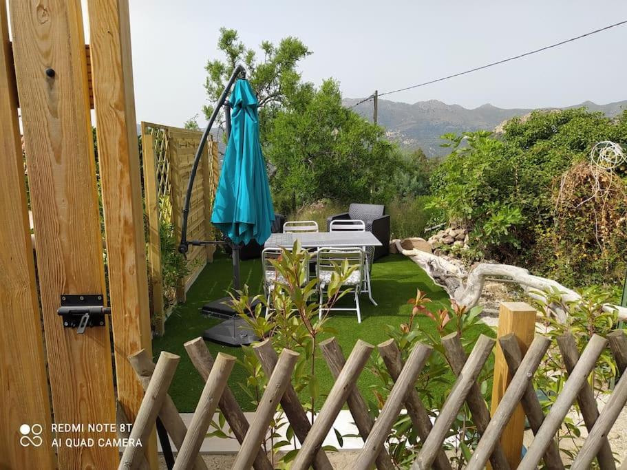 Duplex avec jardin, proche village